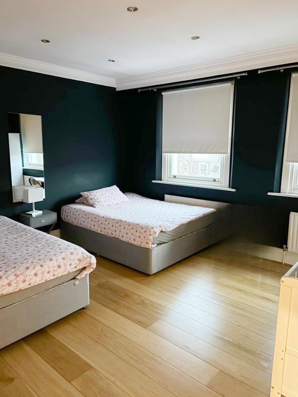 Harrods Flats Apartment ลอนดอน ภายนอก รูปภาพ
